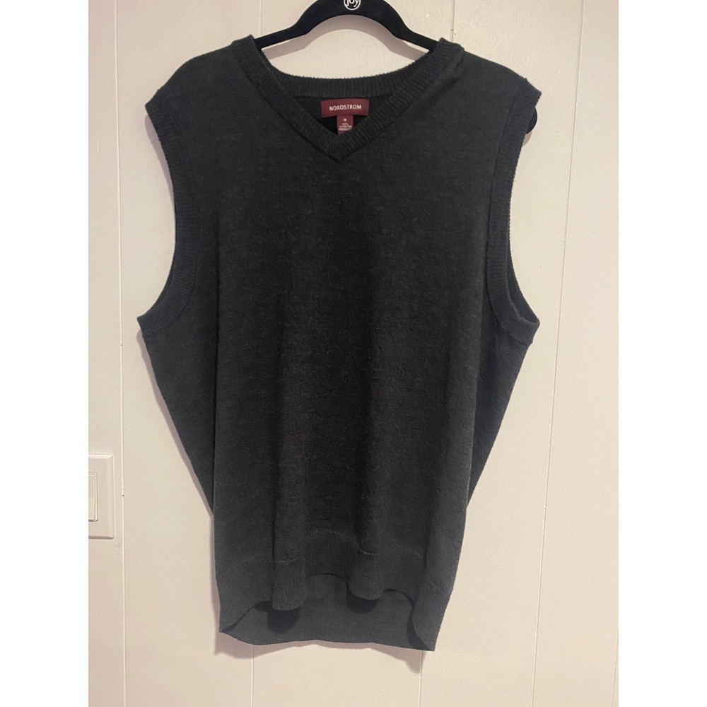 NORDSTROM Mens V-Neck Vest Sweater 100% Extra Fine Merino Wool Dark Gray M